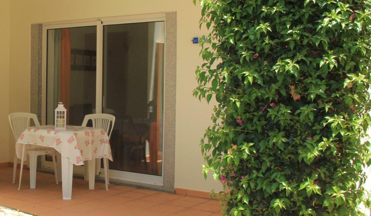 Apartment Vila Mos In Porto Mos Beach Lagos Exterior foto